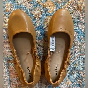 Women's Torrid Tan Flats Size 8 New with Tags!
